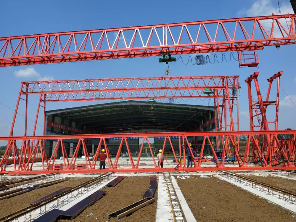 中交華南公司明巢高速4標MG8010T-32M-9M龍門吊二臺