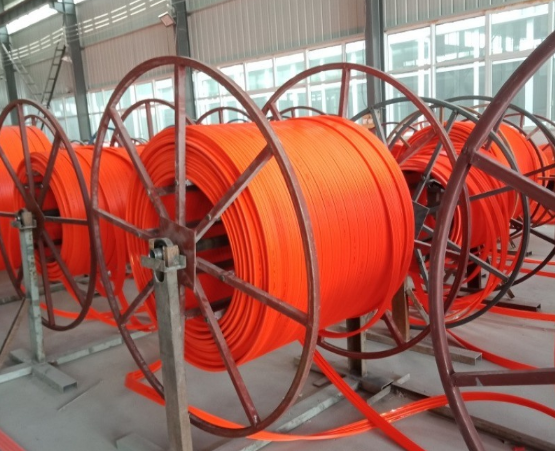 怎么選擇正確的龍門(mén)吊滑觸線呢？