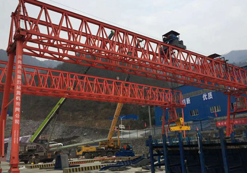 關(guān)于龍門吊纜風繩受力計算分析