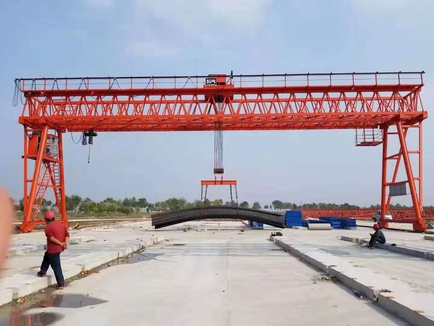 起重機的身體構(gòu)造是和我們的一樣